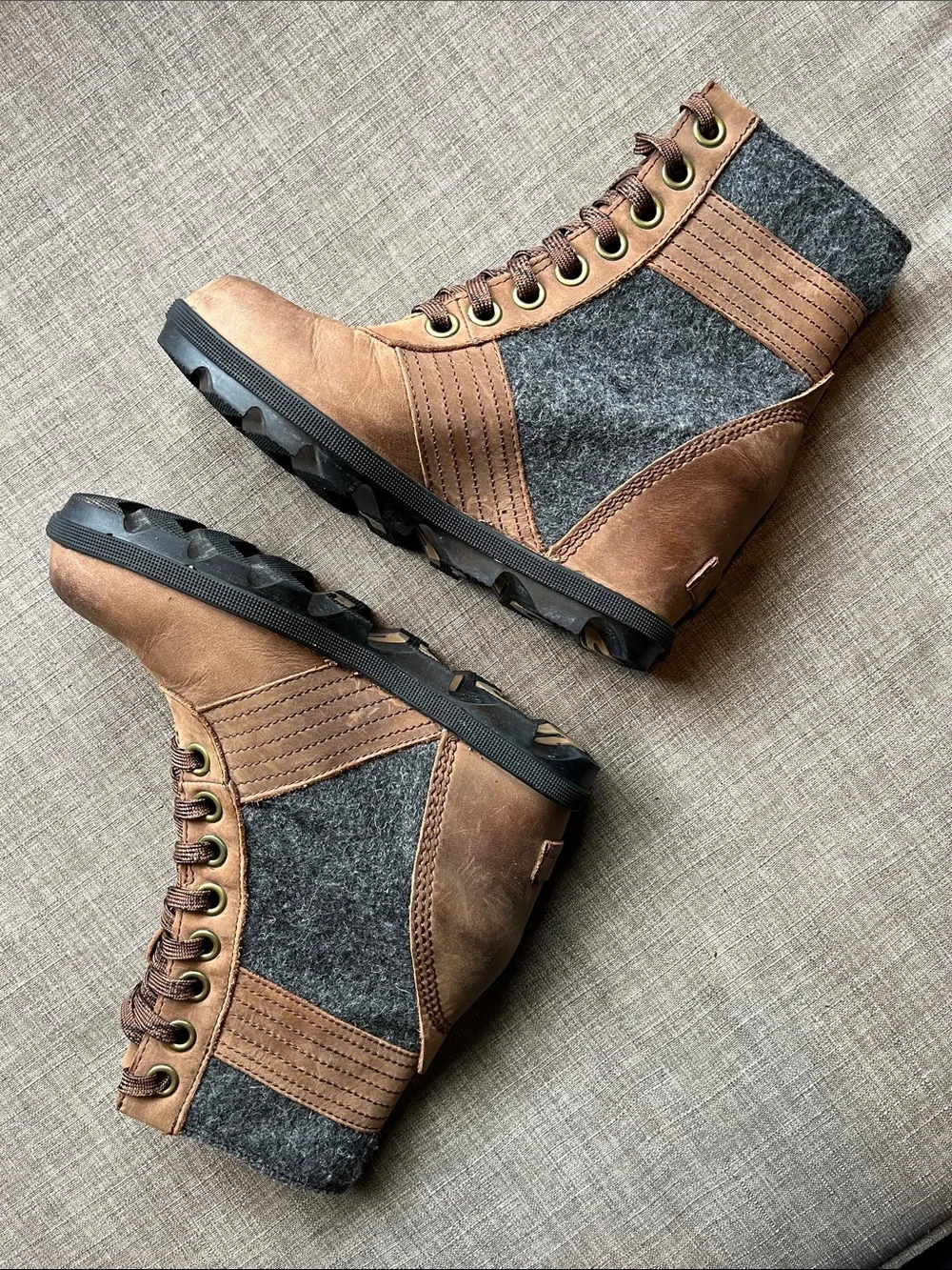 Sorel Lexie Wedge Boots Waterproof Brown Leather Gray Felt 6.5